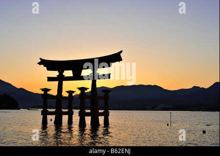 Floating Gate, Miyajima Cho, Hatsukaichi, Präfektur Hiroshima, Japan Stockfoto