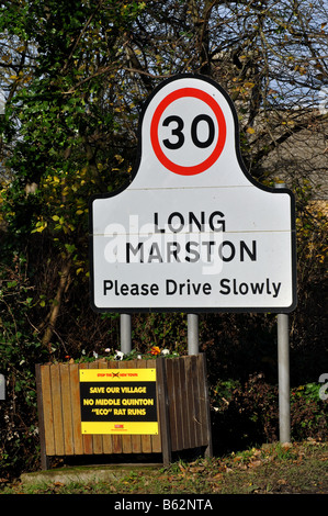 Dorf Zeichen langes Marston, Warwickshire, England, UK Stockfoto