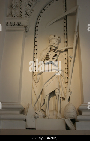 Statue in der Peter- und Paulskirche, Vilnius, Litauen Stockfoto