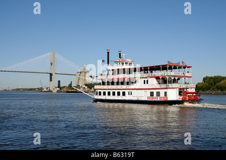 Savannah River Georgien Amerika USA Riverboat Savannah Königin im Gange auf einer touristischen Kreuzfahrt. Stockfoto