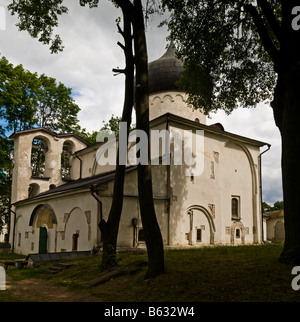 Die Transfiguration Kathedrale des Mirozh-Klosters in Pskow, Russland Stockfoto