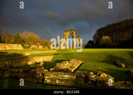 Gisborough Priory bleibt im Winter Sunshine Guisborough Cleveland Stockfoto