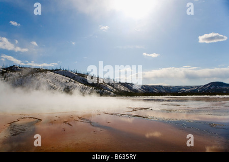 Dampf aus einer Thermalquelle, Grand Bildobjekte Frühling, Yellowstone-Nationalpark, Wyoming, USA Stockfoto