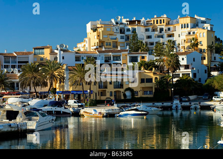 Puerto Cabopino Yachthafen, Costa del Sol, Spanien Stockfoto