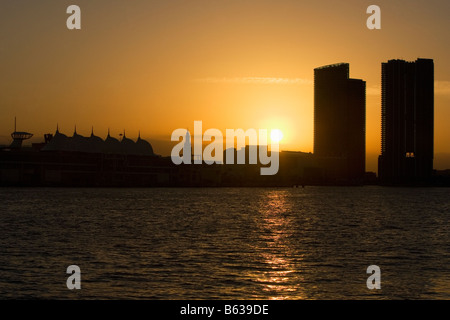 Gebäude an der Uferpromenade, Miami, Miami-Dade County, Florida, USA Stockfoto