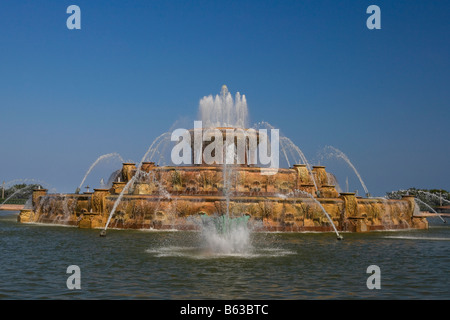 Brunnen in einem Park, Buckingham Fountain, Grant Park, Chicago, Illinois, USA Stockfoto