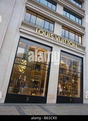 Louis Vuitton Store auf den Champs Elysees in Paris Frankreich Stockfoto