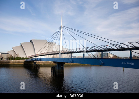 Die Glocken Brücke & Armadillo Konzerthalle am schottischen Veranstaltung Campus SEC Finnieston Glasgow Schottland Großbritannien Vereinigtes Königreich Stockfoto