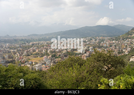 Blick über Kathmandu aus den buddhistischen Tempel Swayambhunath dem Affentempel in Kathmandu, Nepal Stockfoto