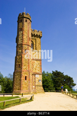 Die Victorian Tower am Leith Hill, Surrey Hills, England, Großbritannien Stockfoto