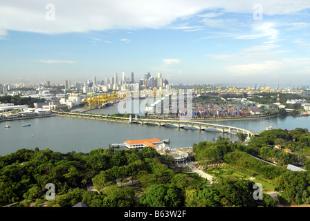 EIN BLICK AUF SINGAPUR VON CARLSBERG TURM IN SENTOSA Stockfoto