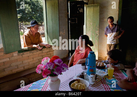 Brasilien, Itaberai, Goias, Bauer und Familie Stockfoto