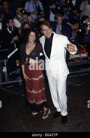 Jonathon Ross und Frau Jane Goldman bei der Filmpremiere von Jurassic Park London Großbritannien Juli 1993 Stockfoto