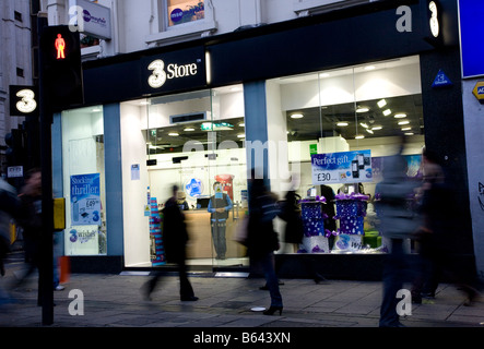 der Zweig der 3 Mobilfunknetz auf Oxford Straße in london Stockfoto