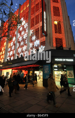 House of Fraser Kaufhaus Eingang Oxford Street mit Weihnachtsbeleuchtung West End London England Großbritannien Stockfoto