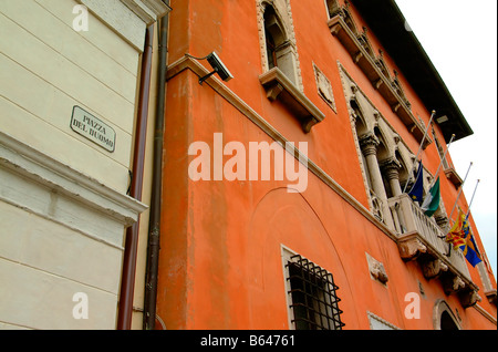 Rotes Schloss, Sitz der Gemeinde von Belluno, Italien Stockfoto