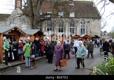 Winchester Kathedrale Weihnachtsmarkt Hampshire England UK Stockfoto