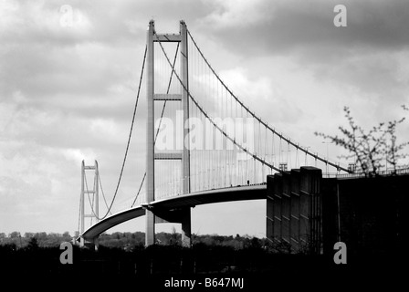 Die Humber-Brücke verbindet East Yorkshire und North Lincolnshire zwischen Hessle und Barton. Stockfoto