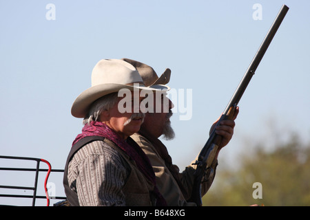 Zwei Cowboys fahren Butterfield Overland Stage Coach Stockfoto