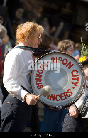 Morris Dancers in Masham Schafe Fair North Yorkshire Großbritannien Stockfoto