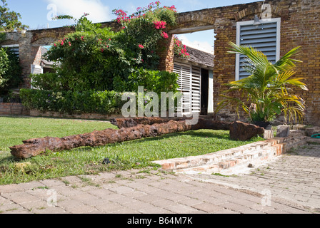 Rostigen Anker, Tauwerk, Leinwand und Bekleidungsgeschäft, Nelsons Dockyard, English Harbour, Antigua Stockfoto