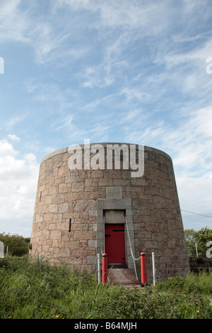 Victoria-Turm, erbaut im Jahre 1837 eines der letzten Martello Türme auf der Ost Küste von Jersey Channel Islands gebaut werden Stockfoto