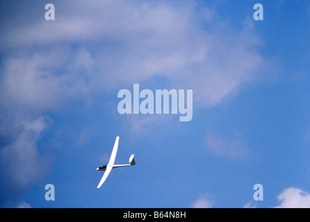 Segelflugzeuge im Flug, blauer Himmel, Miami Stockfoto