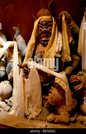 Die meisten der Statuen in buddhistischen Tempeln zeigen Götter oder Tiere, die die buddhistische Religion und die Menschen zu schützen Stockfoto