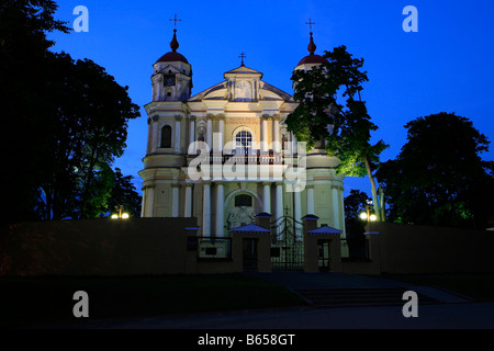 Die Fassade der barocke St. Peter und St. Paul's Kirche (1701) in Vilnius, Litauen Stockfoto