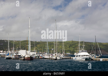 Fährhafen in Horta auf Faial Insel Faial Azoren Portugal Stockfoto