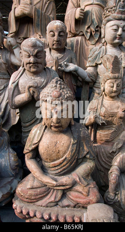 Statuen auf dem Panjiayuan-Markt in Peking China Stockfoto
