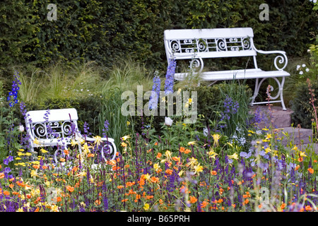 Versunkene Garten in der Daily-Telegraph-Garten-Chelsea Flower Show 2007 Designer Isabelle Van Goeningen und Gabriella Pape Stockfoto