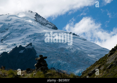 Mount Edward aus dem oberen Dart Valley, Cascade Saddle track, Mount Aspiring Nationalpark, Südinsel, Neuseeland Stockfoto