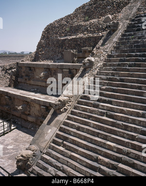 Mexiko Teotihuacan Quetzalcoatl Treppen Stockfoto