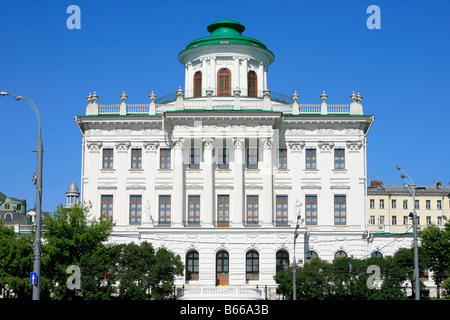 Das 18. Jahrhundert neoklassischen Pashkov House (1786) von Wassili Bazhenov in Moskau, Russland Stockfoto