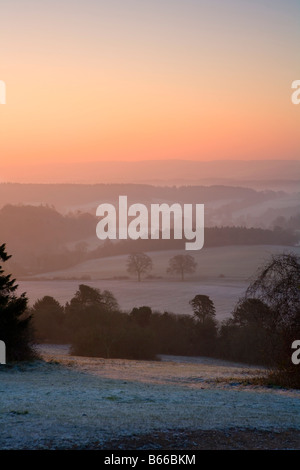 Malerischen "frosty Dawn" Hills "Newlands Corner" North Downs Surrey in der Nähe von Guildford Surrey Stockfoto