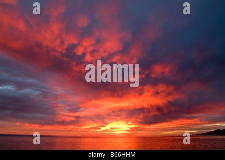 Sonnenuntergang über Meer von Cortez, Mexiko Stockfoto