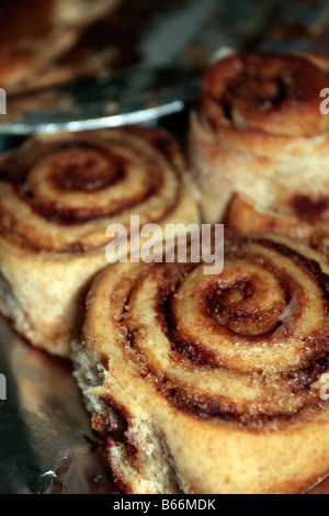 Zimtschnecken klebrigen Brötchen Closeup. Stockfoto