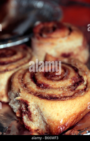 Zimtschnecken klebrigen Brötchen Closeup. Stockfoto