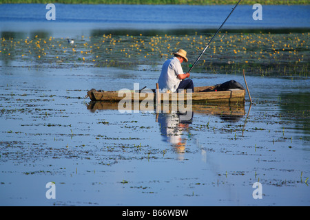 Fischer am Fluss Slutch, Starokostiantyniv, Oblast Chmelnyzkyj (Provinz), Podolien (Podilia Podillya), Ukraine Stockfoto