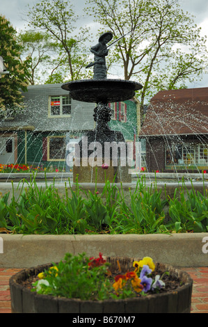 Der Brunnen in den Bildern und historischen kleinen Stadt von Long Grove in North eastern Illinois, USA. Stockfoto
