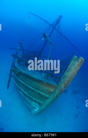 Uluburun II Wrack Replik der Bronzezeit Wrack Kas Mittelmeer Meer Türkei Stockfoto