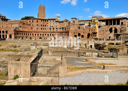 Am ausführlichsten ausgegraben der Foren ist Trajan Forum, Foro di Traiano, Rom, Latium, Italien, Europa. Stockfoto