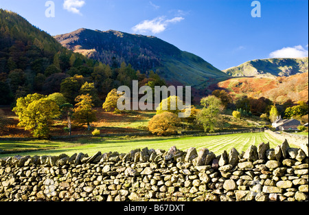 Einen sonnigen Herbsttag bei Glencoyne durch Ullswater im Lake District National Park Cumbria England UK Stockfoto