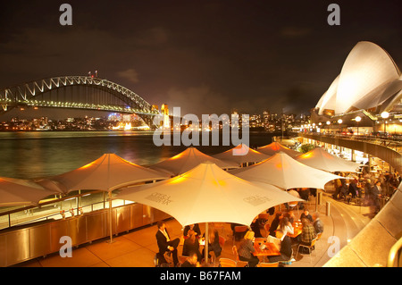 Opera Bar Sydney Harbour Bridge und Sydney Opera House Nacht Sydney New South Wales Australien Stockfoto