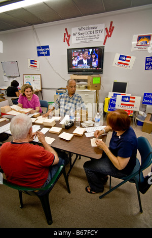 Demokratische Kampagne Freiwilligen in San Juan Capistrano, Kalifornien, USA Stockfoto