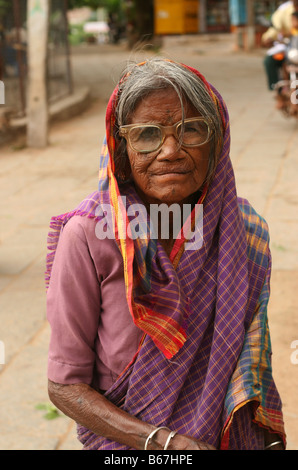 indische Straße Dame Stockfoto