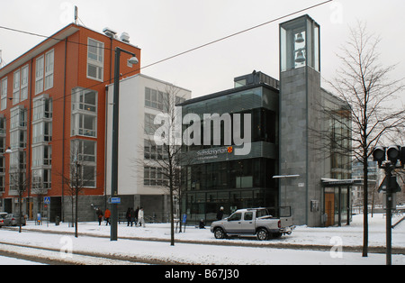 Die ultra moderne Glas-Kirche in Hammarby Sjöstad Viertel von Stockholm in Schweden Stockfoto