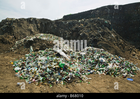 Müll und Abfälle stapelten sich im Recycling-Center, Nantucket, Massachusetts, USA Stockfoto