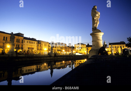 Prato della Valle Padova Veneto Italien Stockfoto